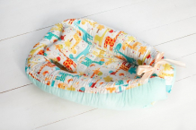 Купить slingme кокон-гнездышко жирафики с подушкой 018-002