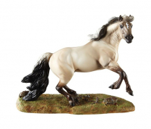 Купить breyer лошадь дикая мустанг 8255